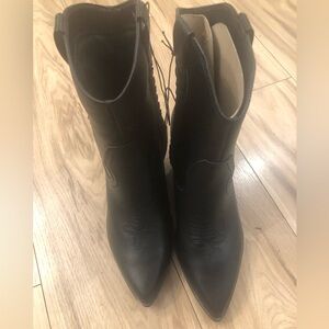 DV Dolce Vita Women's Karyn Western Boot, Black, US Size 6.5